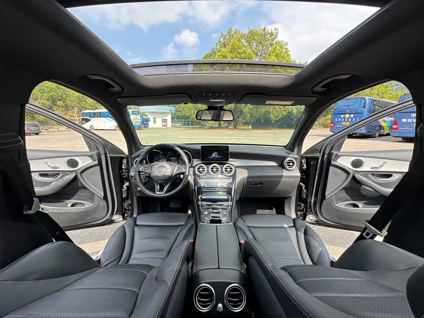 Mercedes-Benz GLC 2017 GLC 200 4MATIC фото 11
