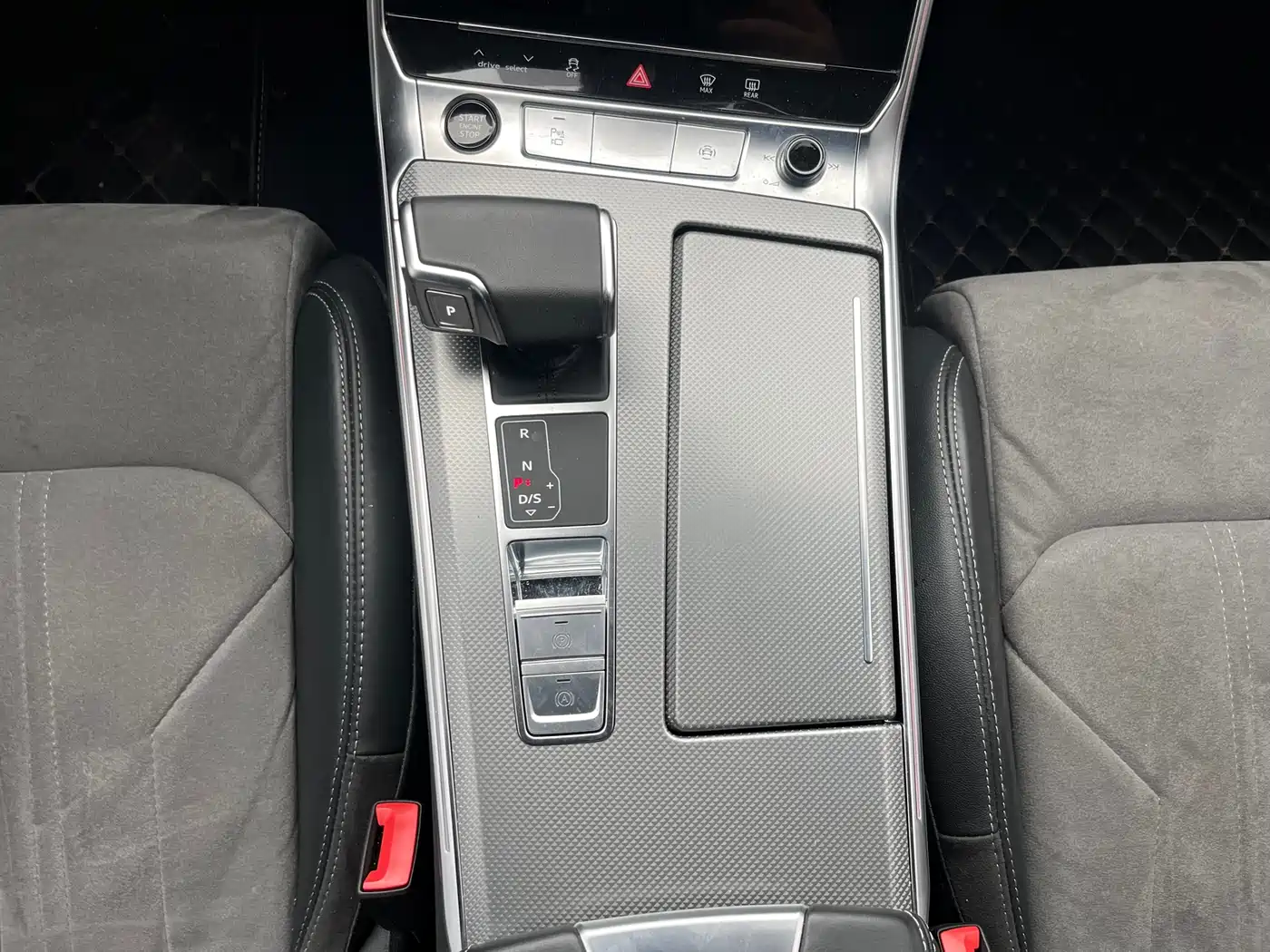 Audi A6L 2023 Facelift 45 TFSI Premium Dynamic фото 15