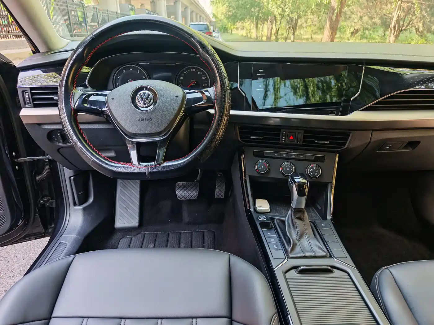 Volkswagen Passat 2020 280TSI Business Edition China VI фото 7