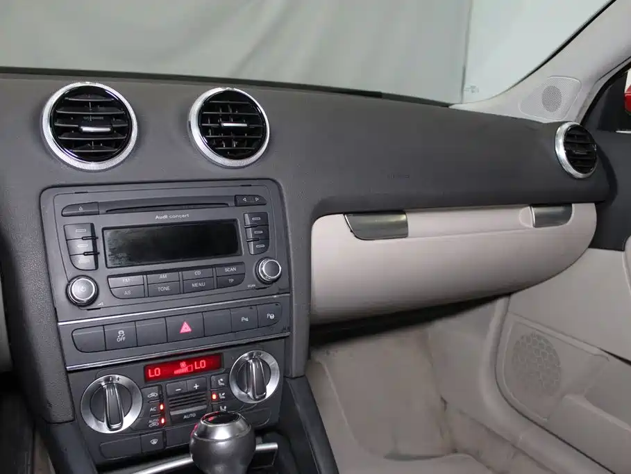 Photo 11 - Audi A3 (Import)