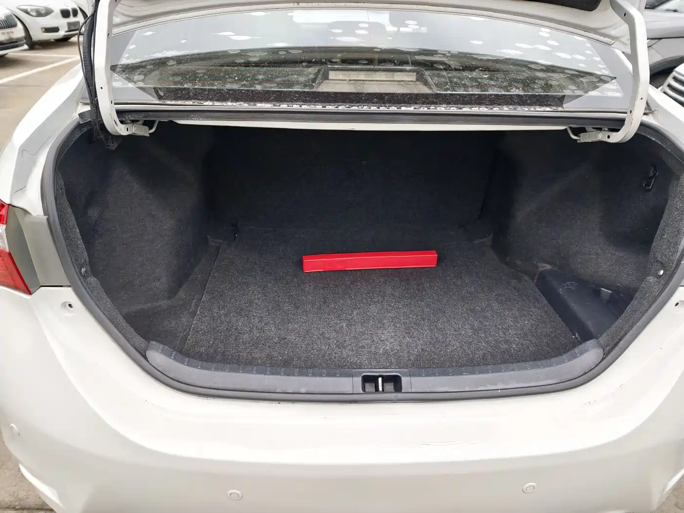 Toyota Corolla 2014 1.6L CVT GL-i фото 18