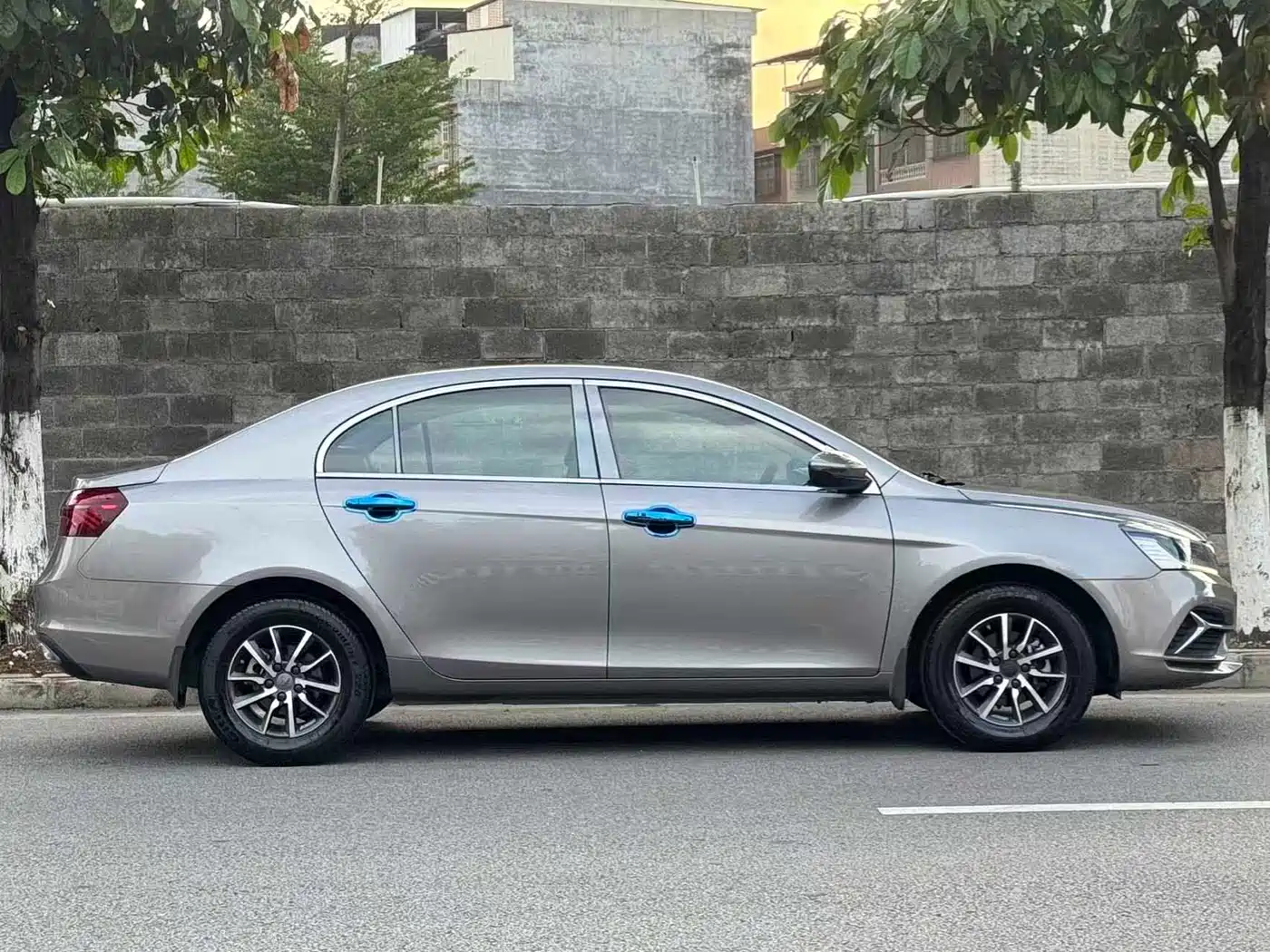 GEELY AUTOMOBILE EMGRAND