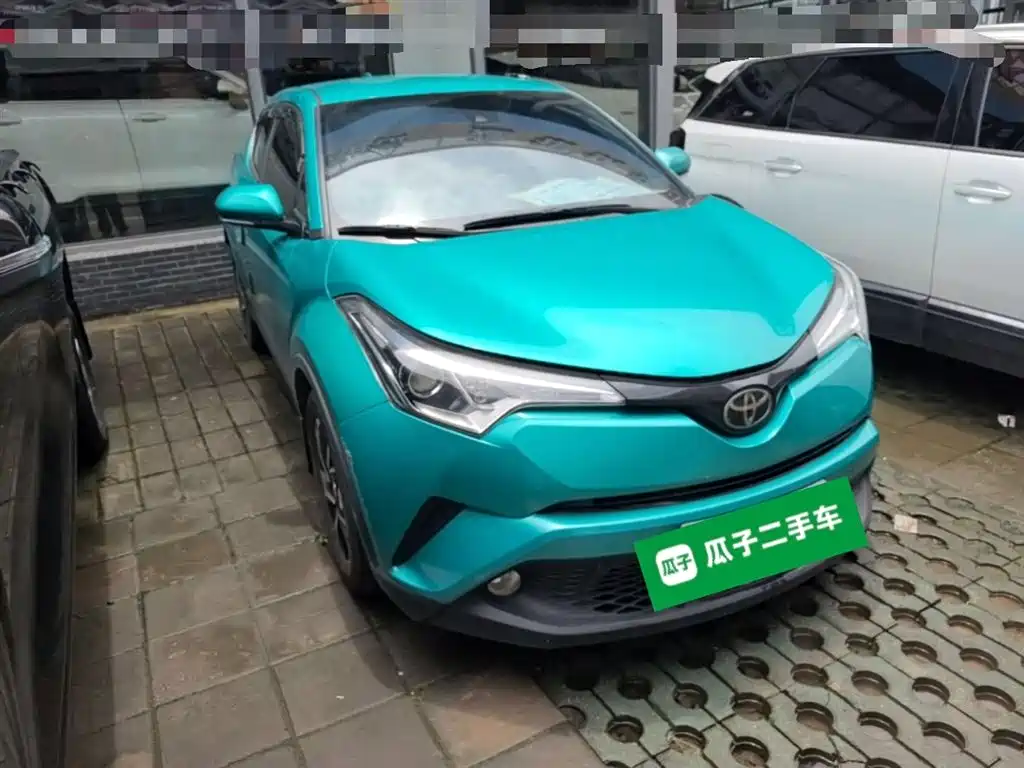 Toyota C-HR 2018 2.0L Leading Edition China V фото 7