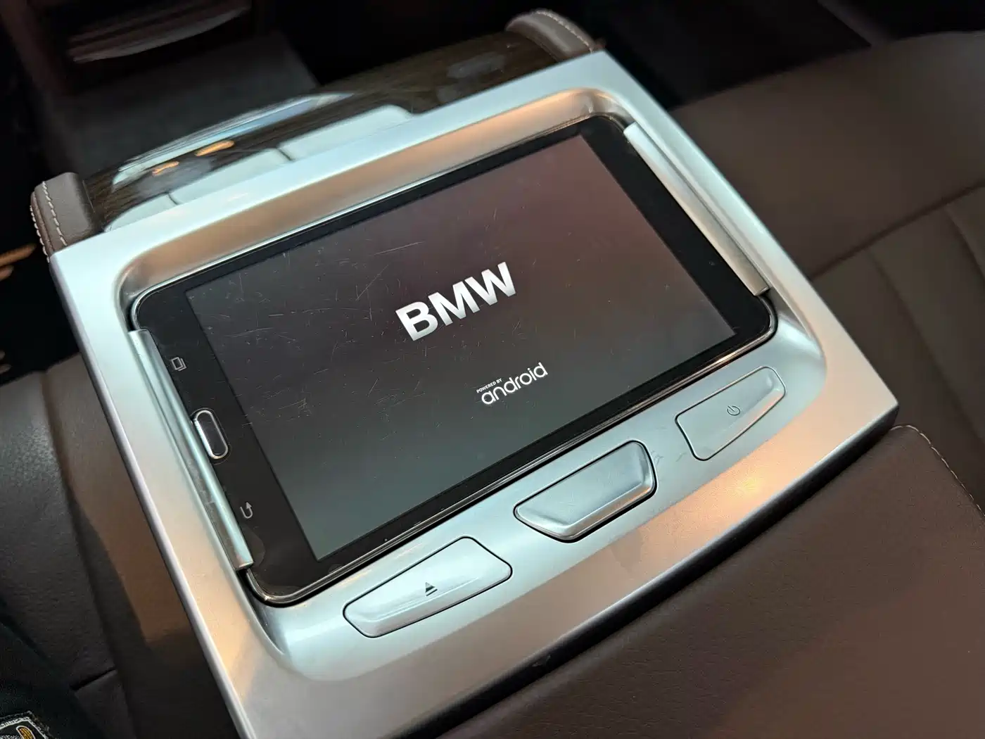 BMW 7 Series 2016 730Li Leading фото 22
