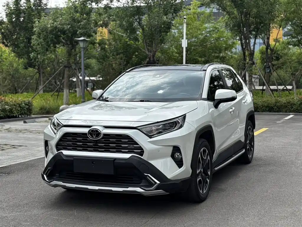 Toyota RAV4 Rongfang 2021 2.0L CVT 2WD Premium фото 3