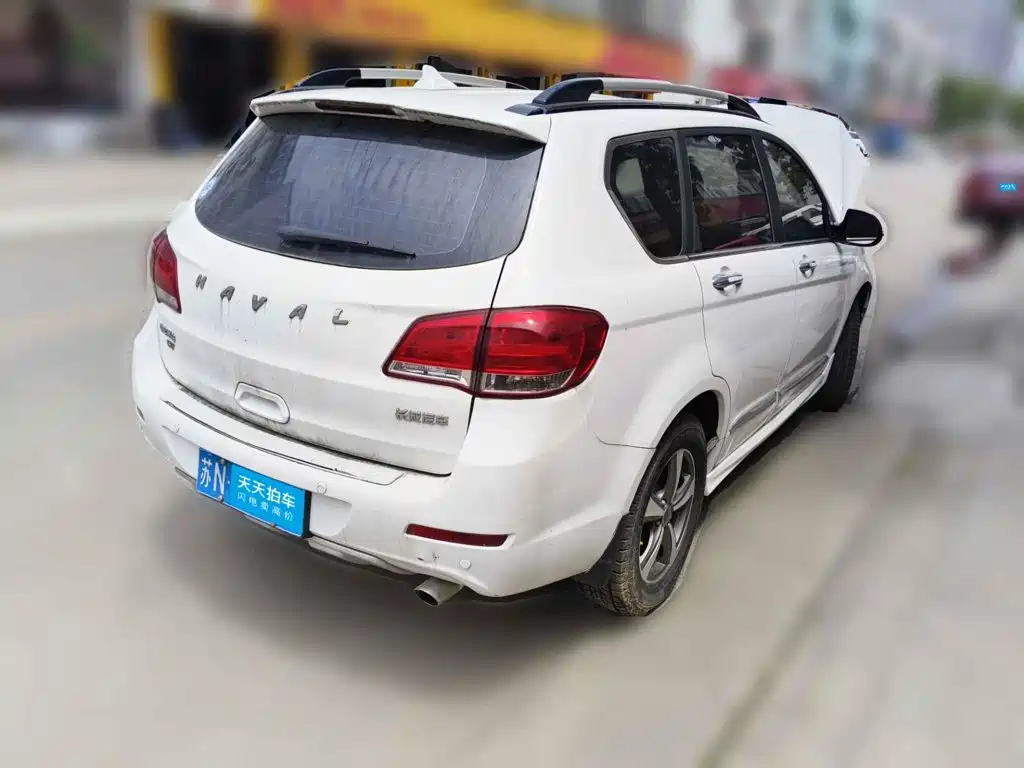 Photo 2 - Haval H6