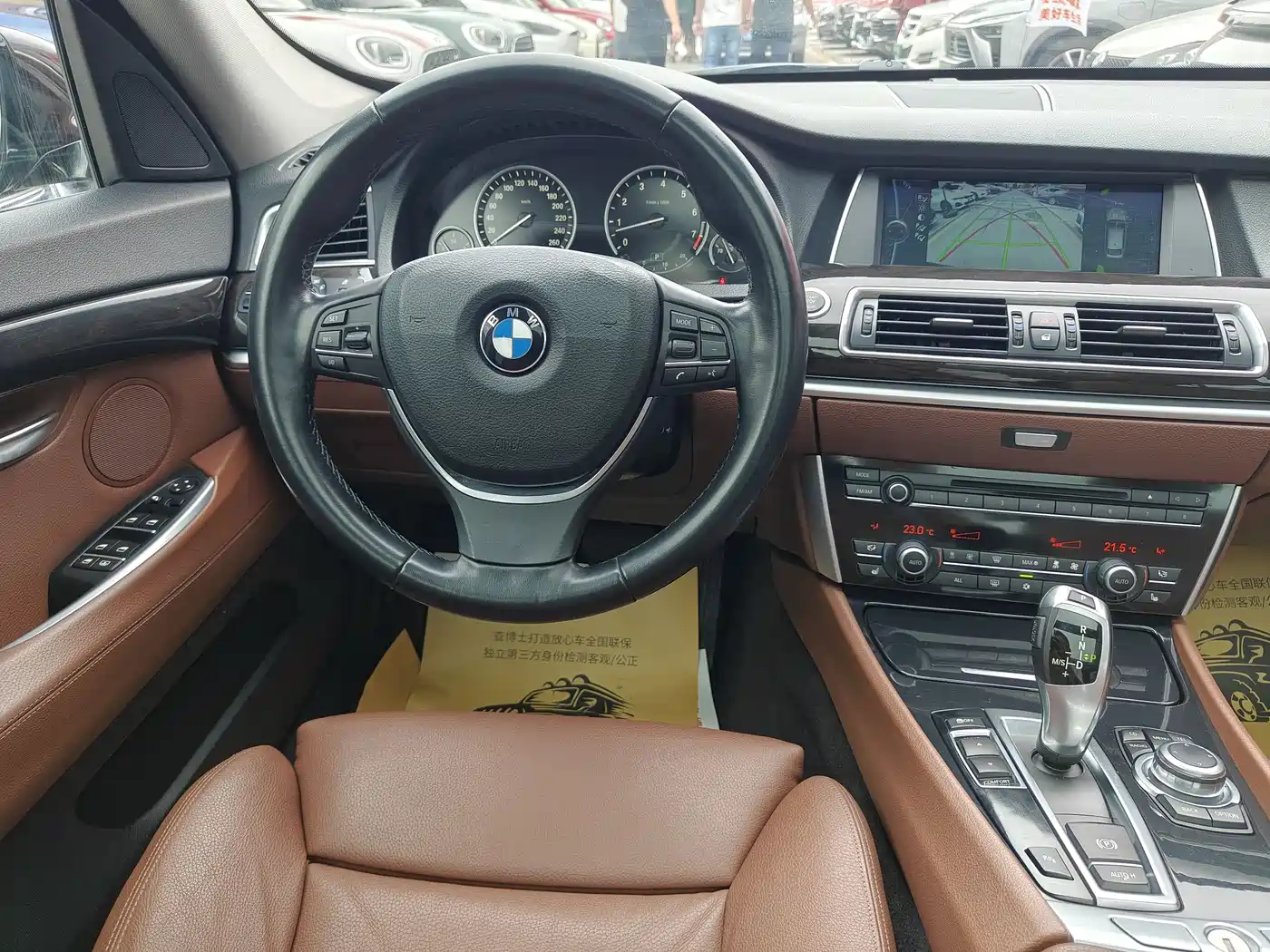 BMW 5 Series GT 2010 535i Leading Model фото 17