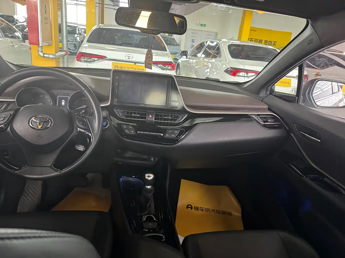 Toyota IZOA 2018 2.0L Yixuan Edition China V фото 6