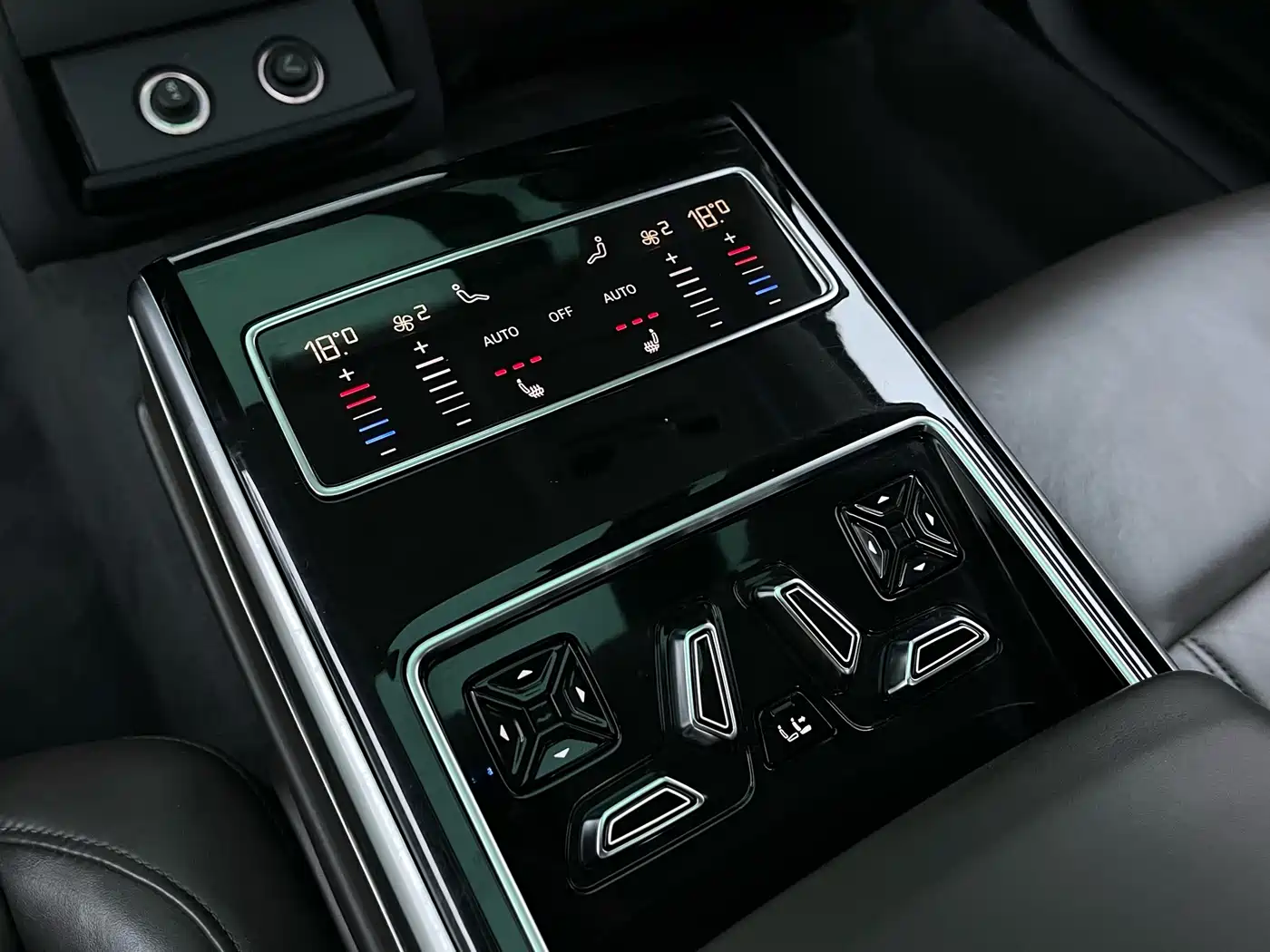 Фото 8 - Audi A8