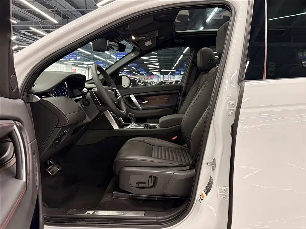 Land Rover Discovery Sport 2022 Model 249PS R-Dynamic S Performance Edition 5-Seater фото 4