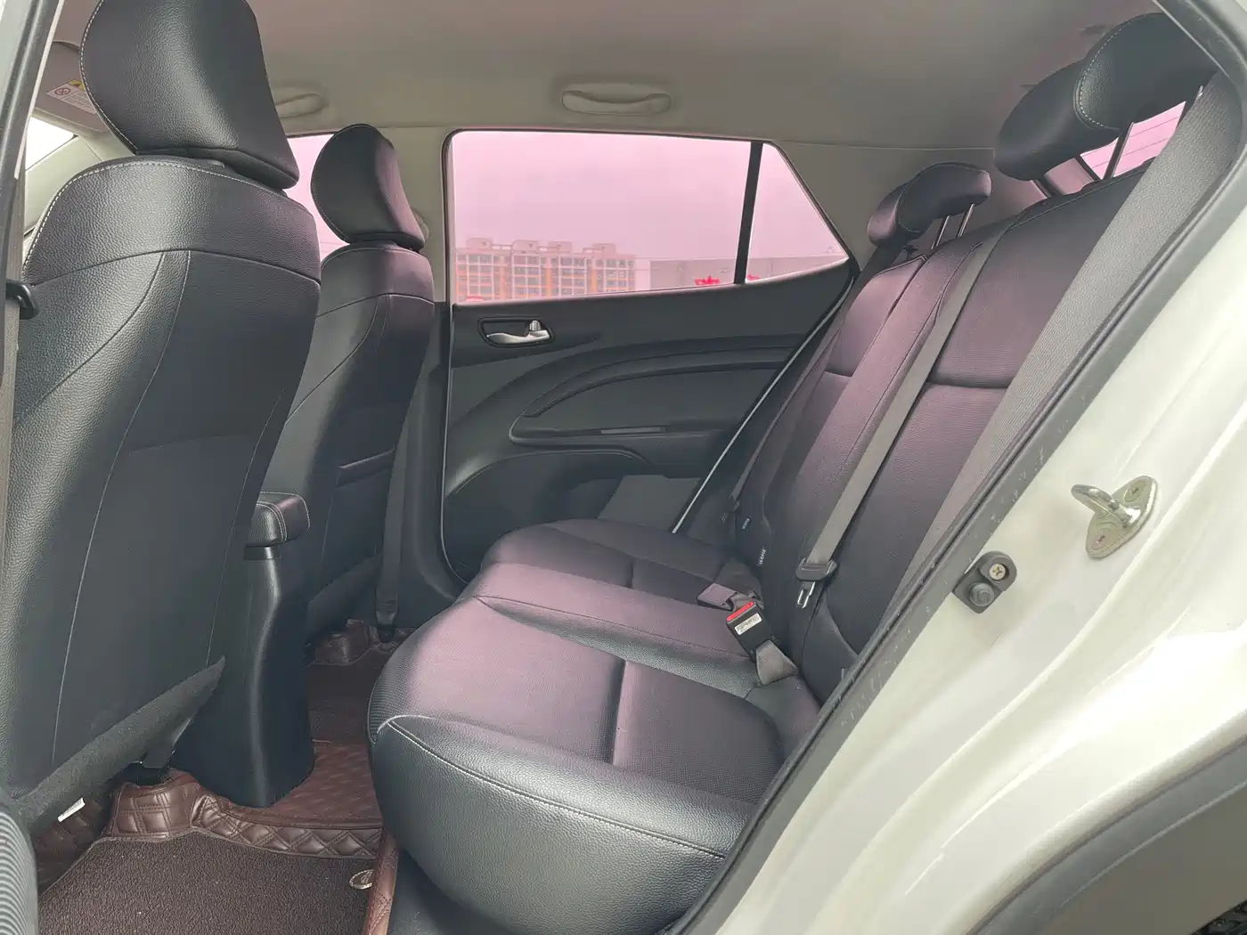 Kia KX1 2019 1.4L Automatic Fun Edition China VI фото 15