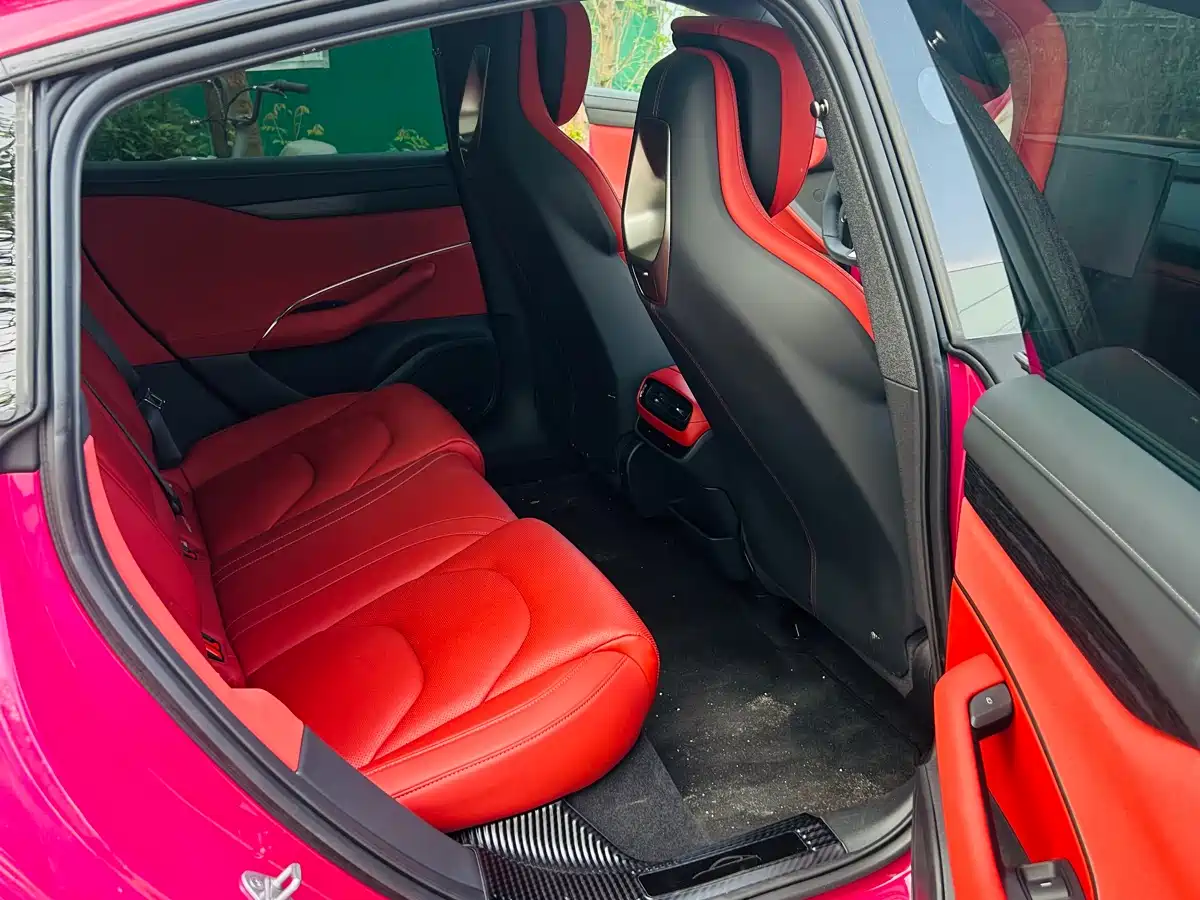 XIAOMI CAR XIAOMI SU7