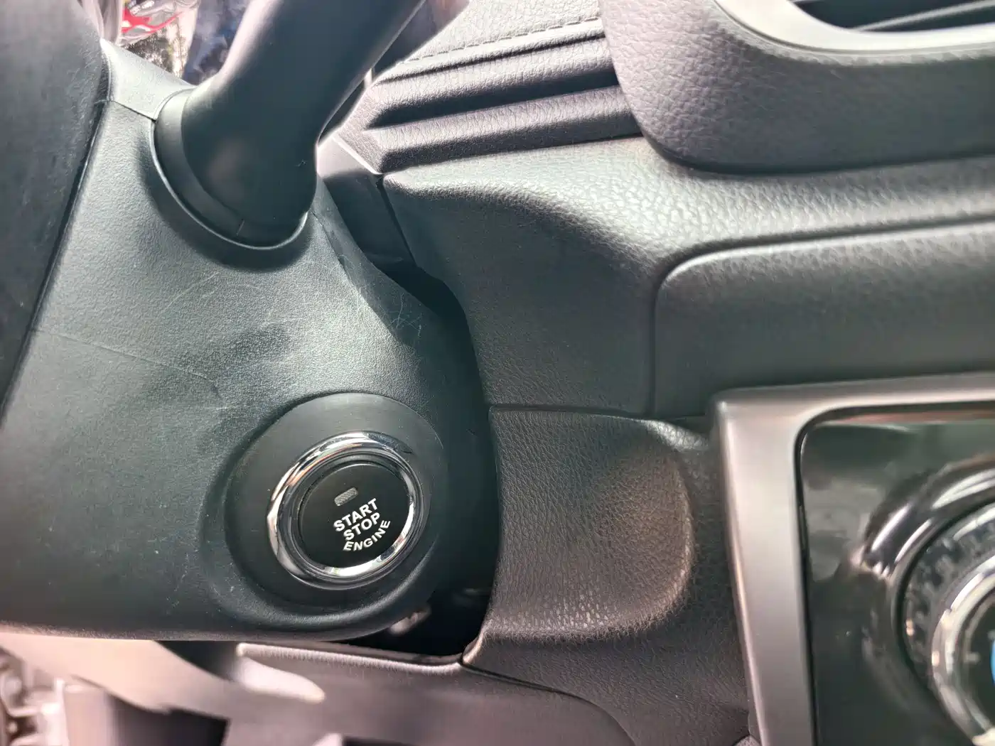 Toyota Vios FS 2017 1.5L CVT Fengchi Edition фото 10