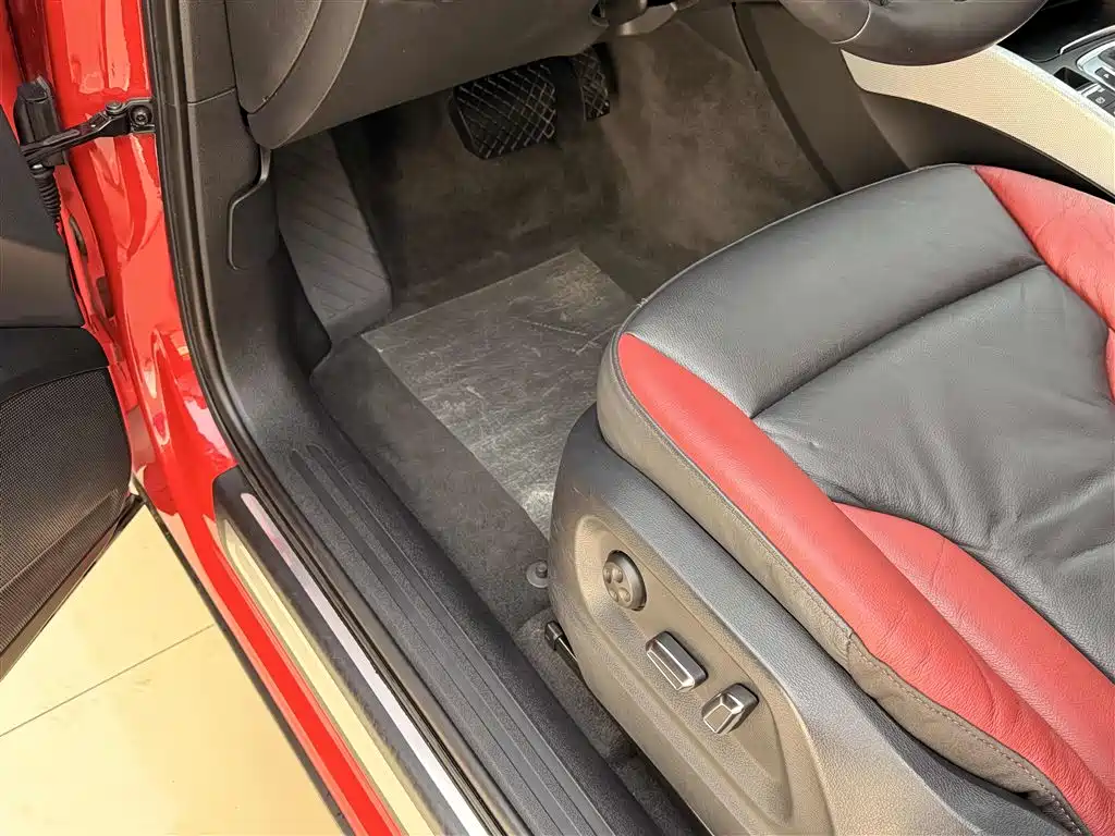 Audi Q5 2017 Plus 40 TFSI Technology фото 22