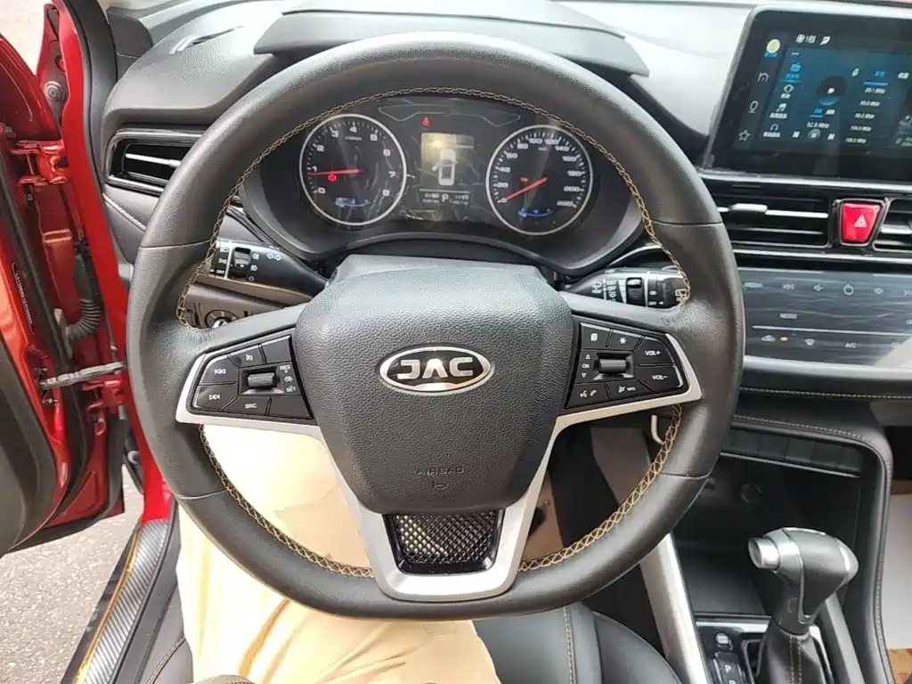 صورة 11 - JAC Refine S4