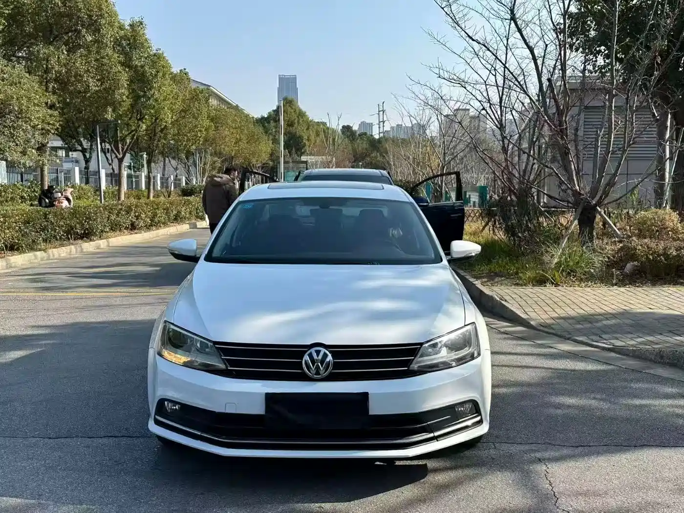 Volkswagen Sagitar 2014 1.4TSI Automatic Luxury фото 2
