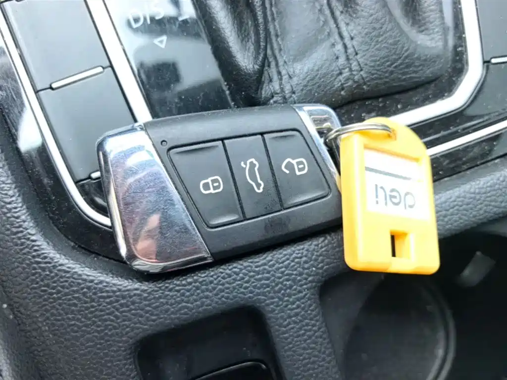 Volkswagen Magotan 2018 330TSI DSG Leading фото 9