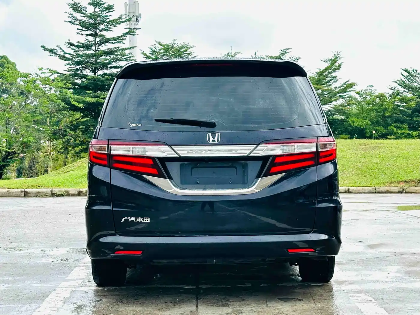 Honda Odyssey 2015 Facelift 2.4L Comfort Edition фото 6
