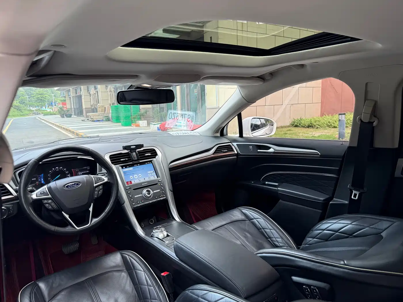 Ford Mondeo 2017 2.0L HEV Smart Premium Flagship фото 17