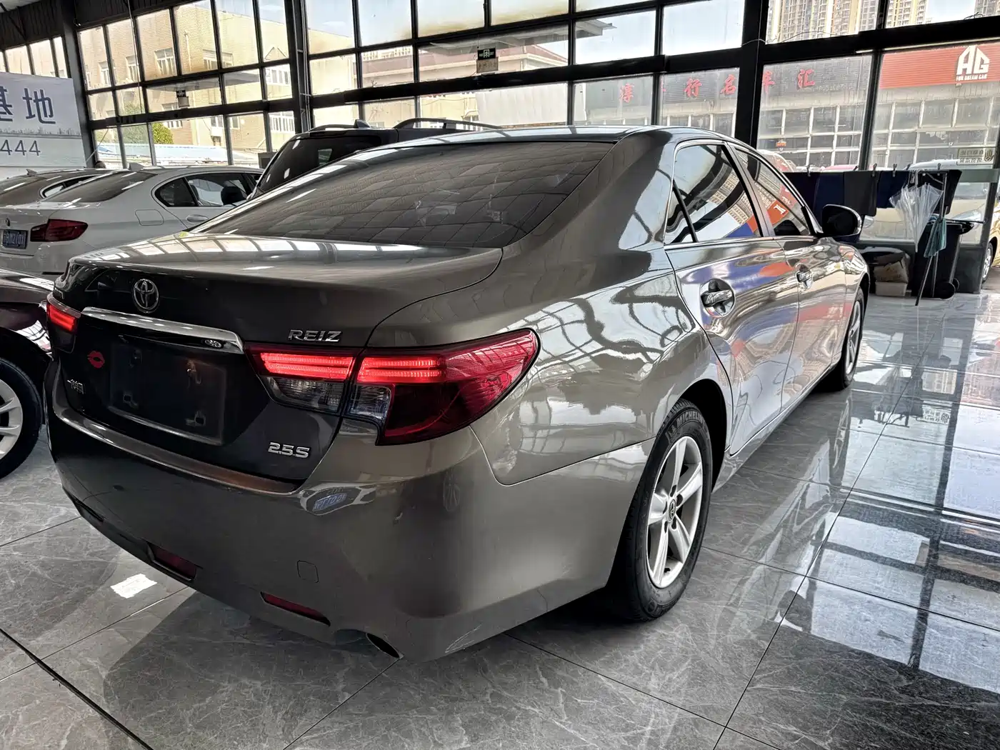 Toyota Reiz 2013 2.5S Elite Edition фото 6