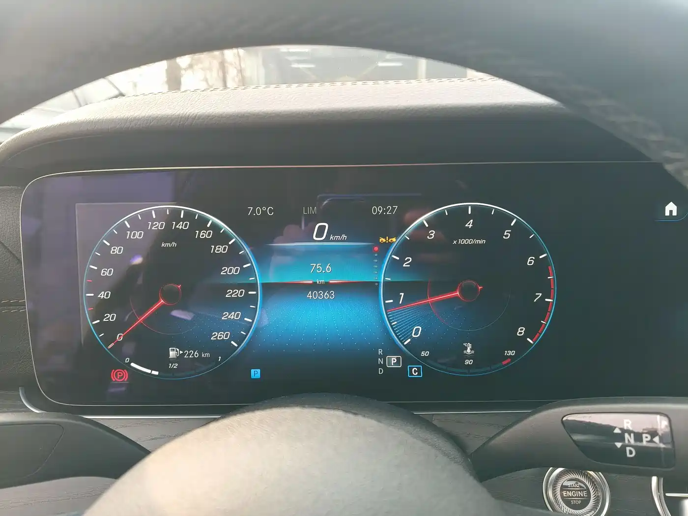 MERCEDES-BENZ E CLASS