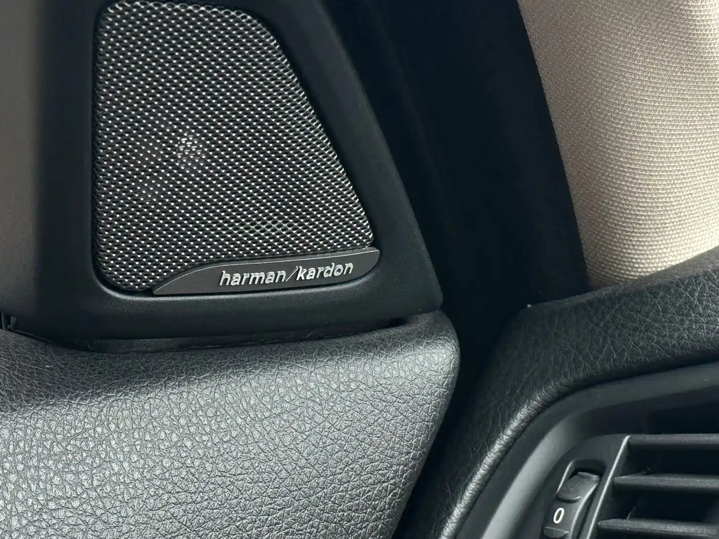 BMW 5 Series 2014 525Li Luxury Design Package фото 14