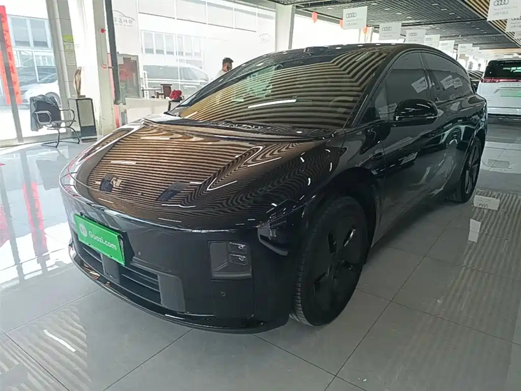 Li Auto i6 2025 2WD Base Model