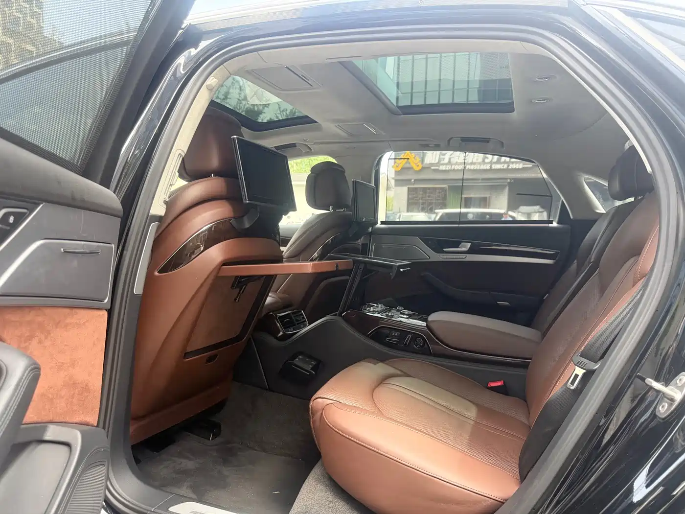 Audi A8 2014 A8L 6.3 FSI W12 quattro Flagship фото 21