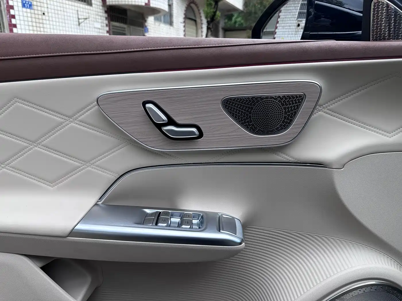 Chery Fengyun Fengyun A9L 2025 260 Ultra Long Range Luxury Edition фото 4