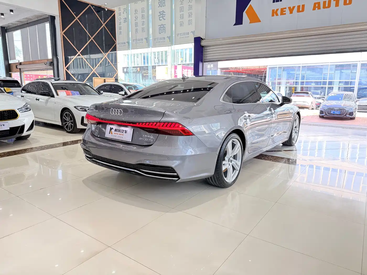 Audi A7L 2024 45TFSI quattro S-line Vision Edition Crystal Package фото 18