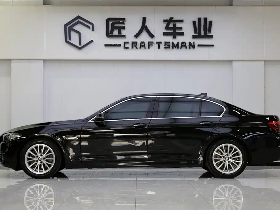 BMW 5 Series 2017 525Li Luxury Design Package фото 4
