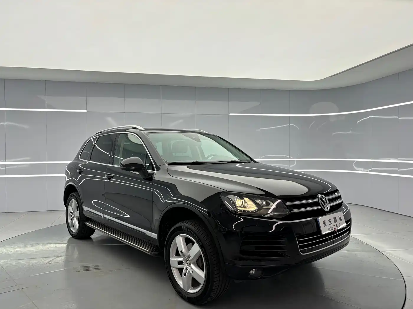 Volkswagen Touareg 2013 3.0TSI X 10th Anniversary Limited Edition фото 8