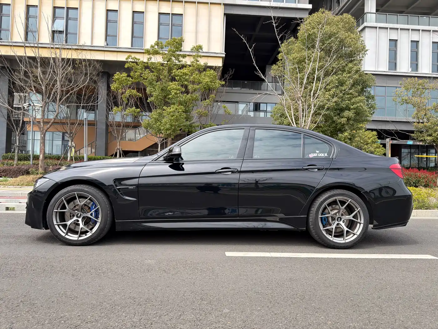 BMW 3 Series 2018 320i M Sport Package фото 9