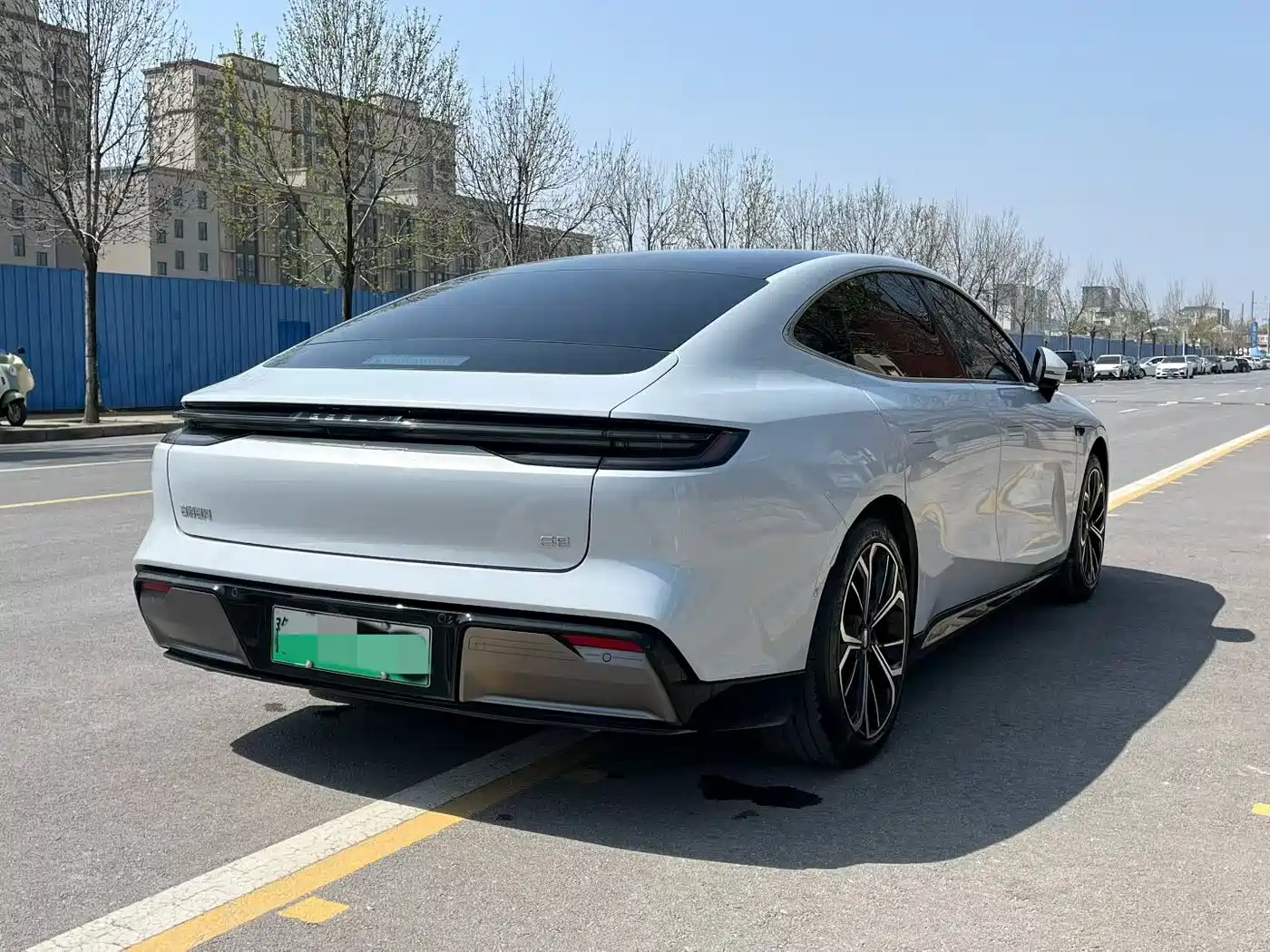 GEELY GALAXY GALAXY E8