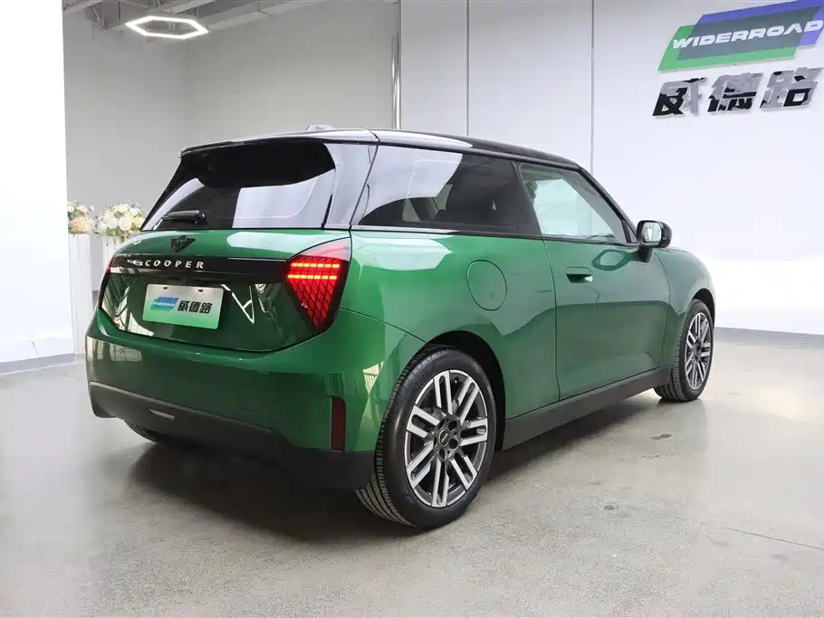 MINI ELECTRIC  COOPER