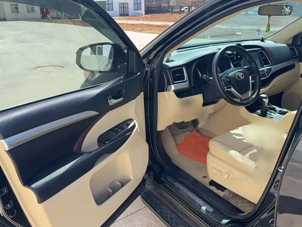 Toyota Highlander 2015 2.0T AWD Luxury Edition 7-seater фото 9