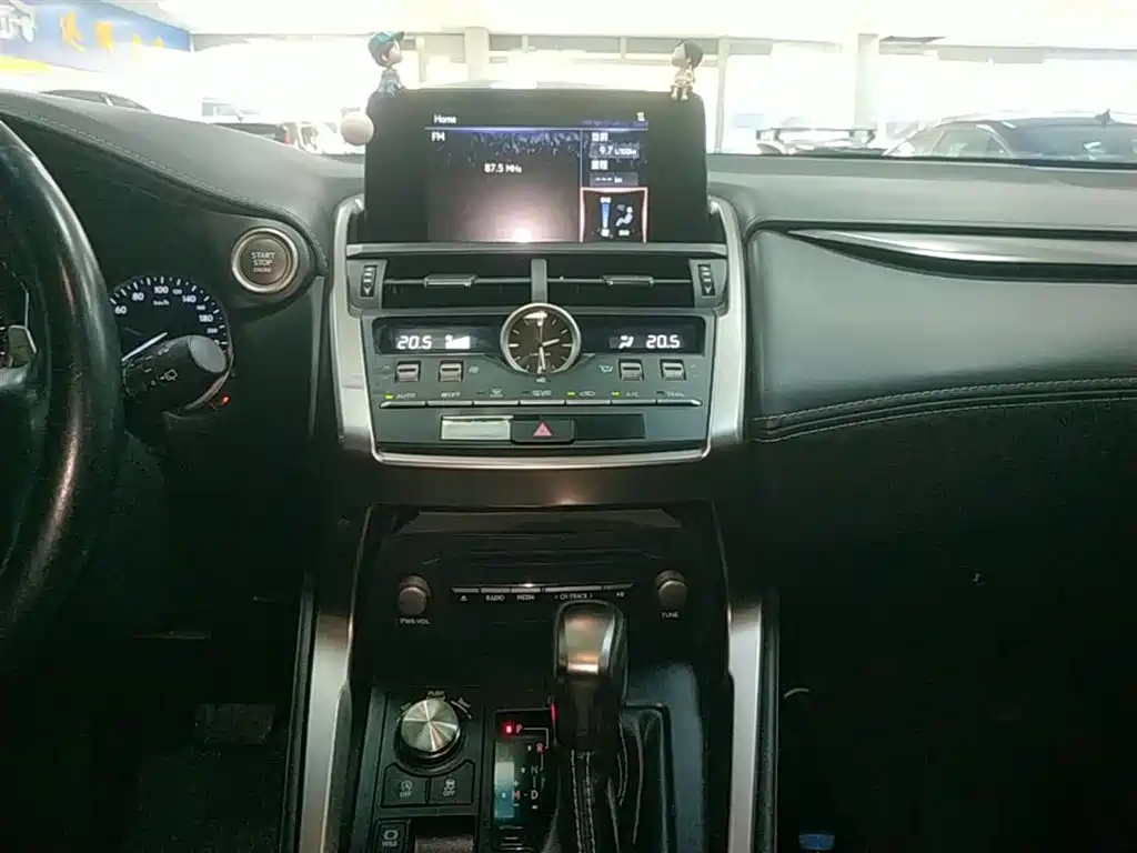 Lexus NX 2018 200 FWD Sharp Edition China VI фото 13