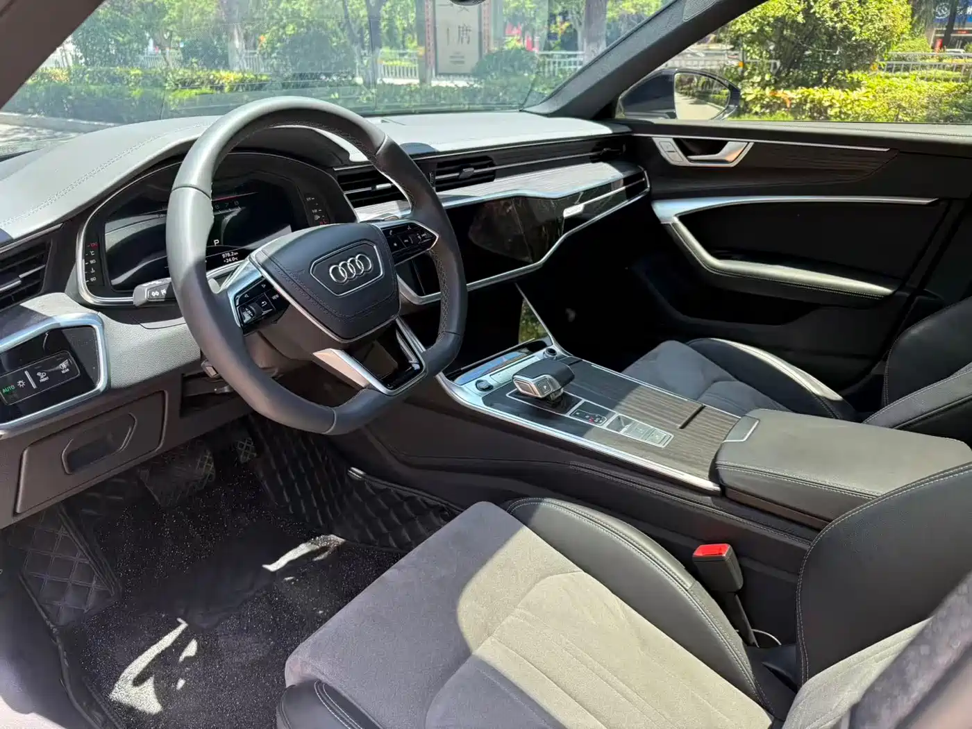 Audi A6L 2024 45 TFSI quattro Exclusive Dynamic фото 8