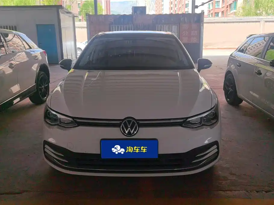 Volkswagen Golf 2021 280TSI DSG 30th Anniversary Edition фото 2
