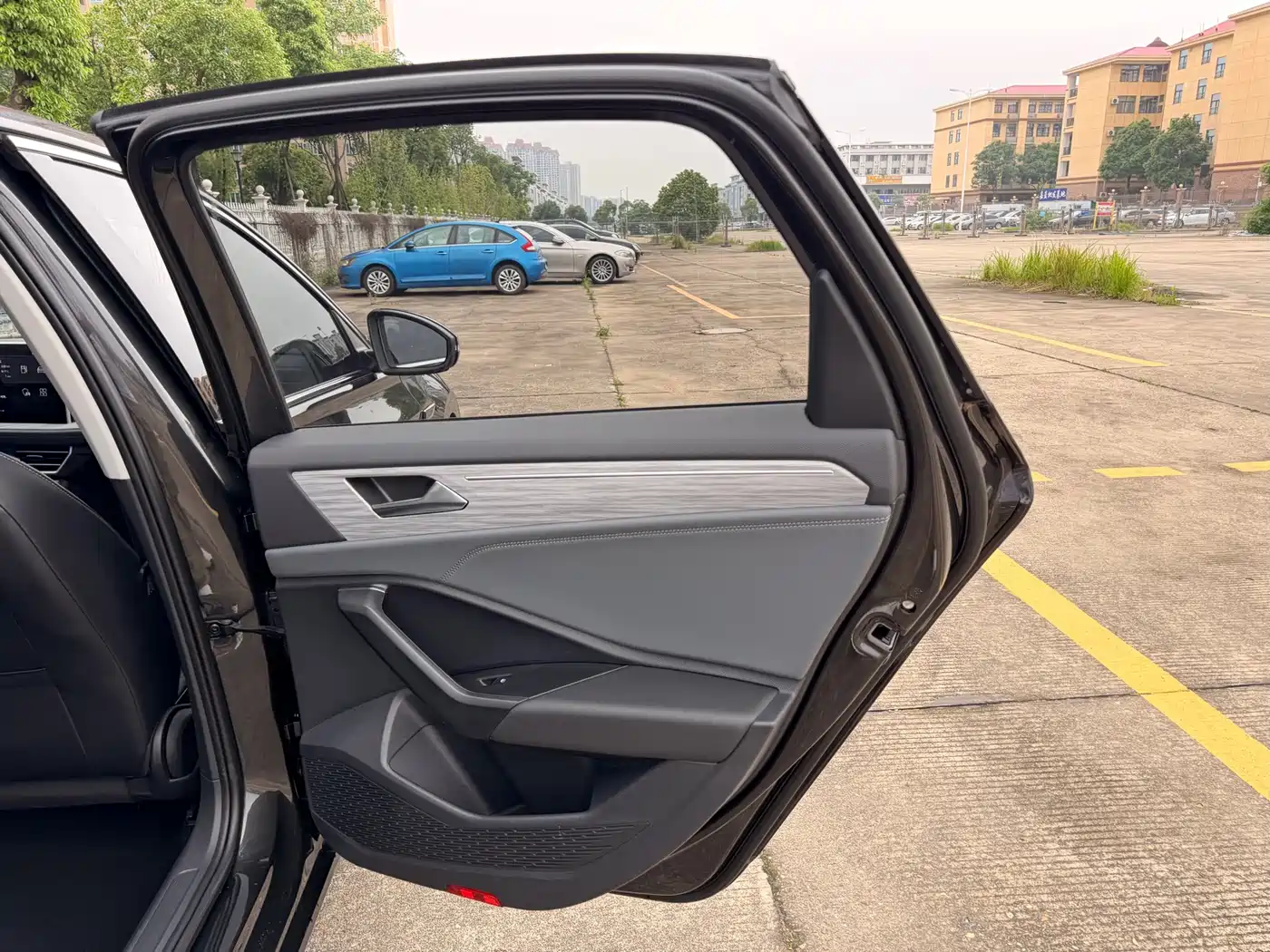 Volkswagen Sagitar 2023 300TSI DSG Surpassing Edition фото 26
