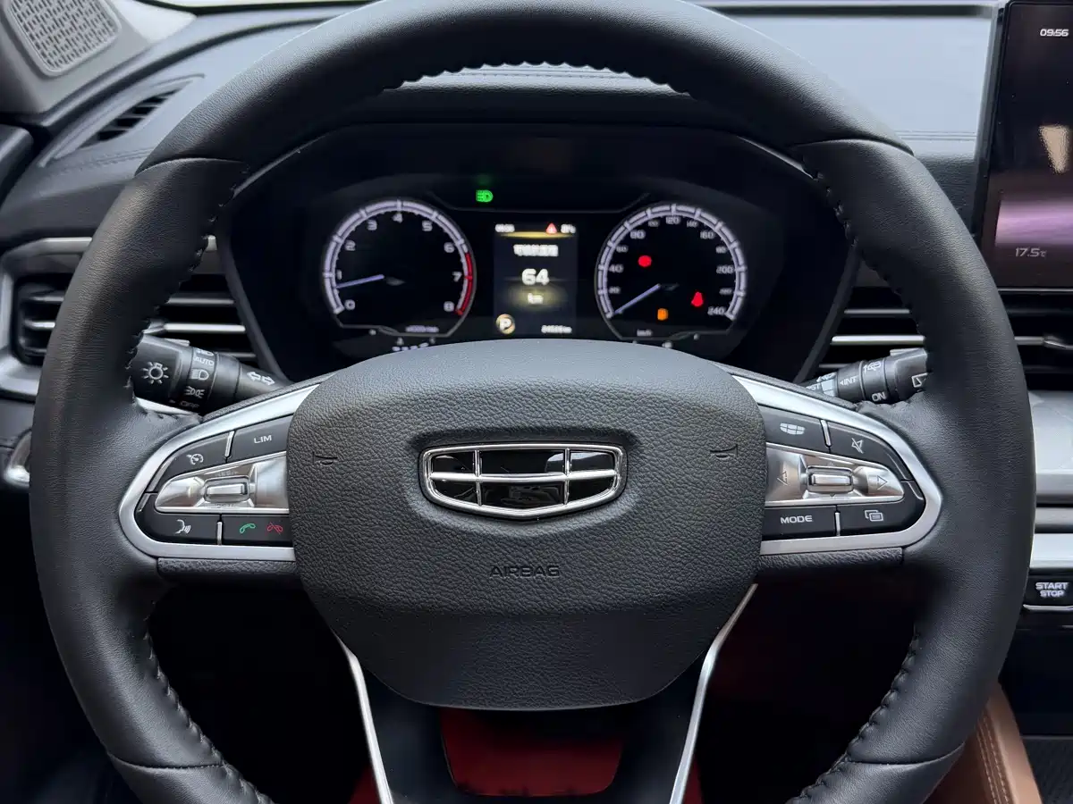 صورة 14 - Geely Emgrand X6