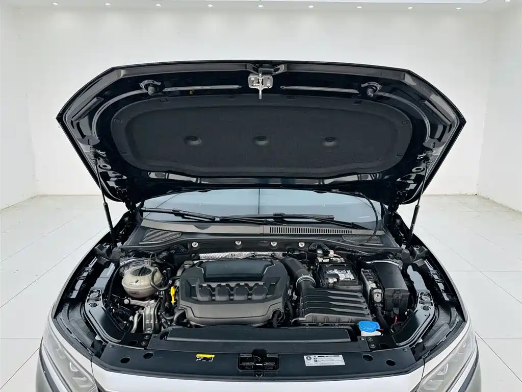 Volkswagen Passat 2023 Facelift 380TSI Luxury Edition фото 27