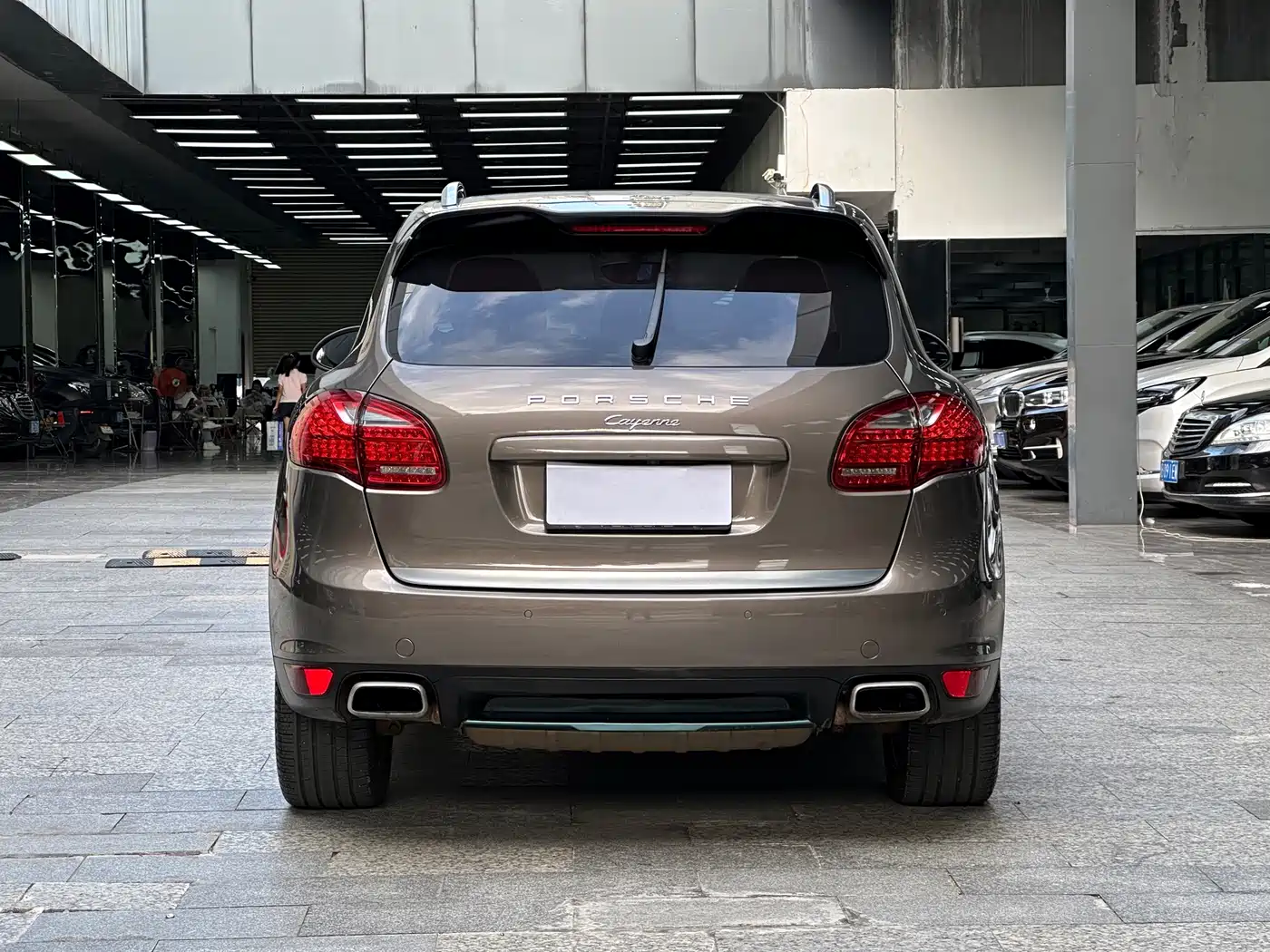 Porsche Cayenne 2011 Cayenne 3.0T фото 15