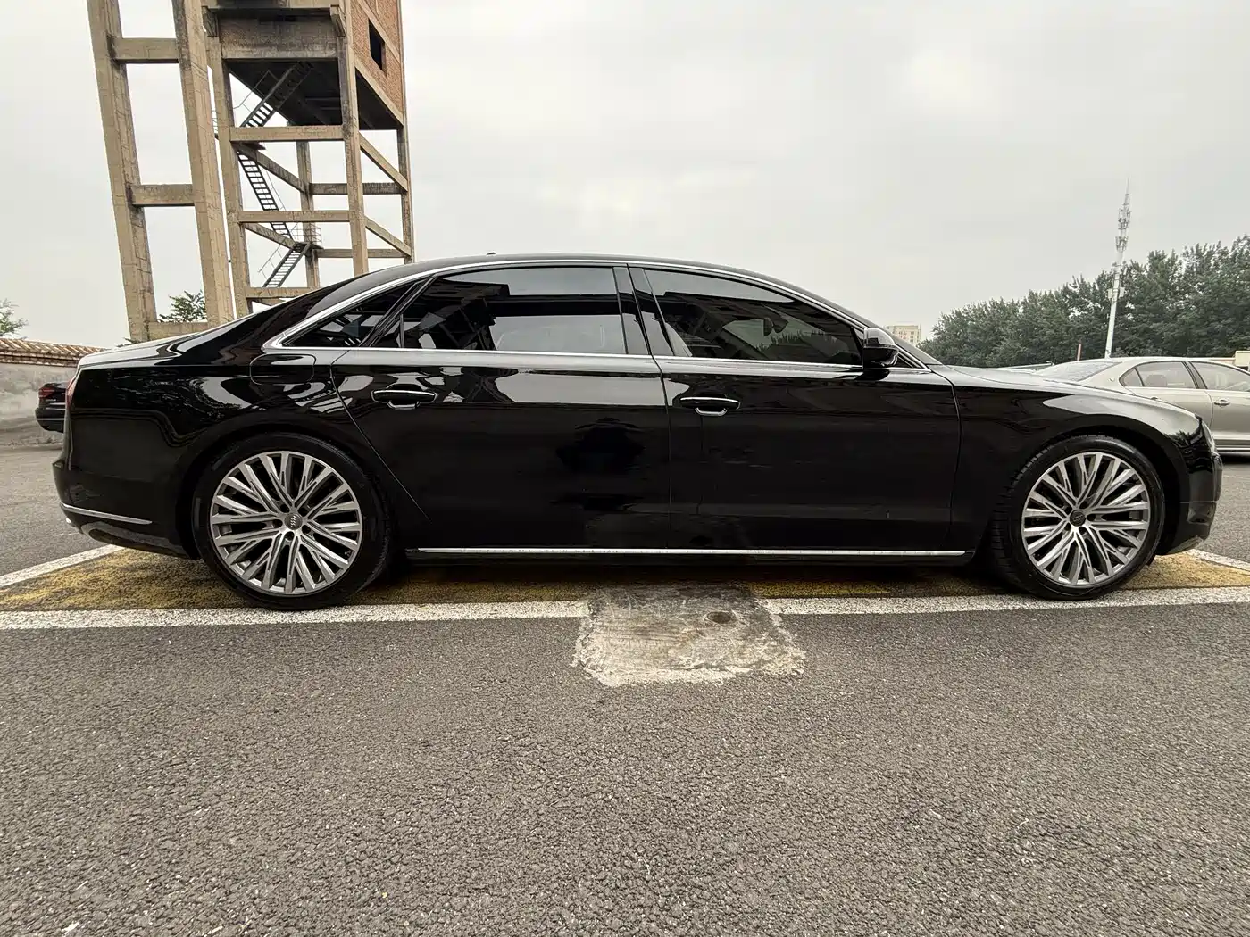Audi A8 2014 A8L 45 TFSI quattro Exclusive фото 7
