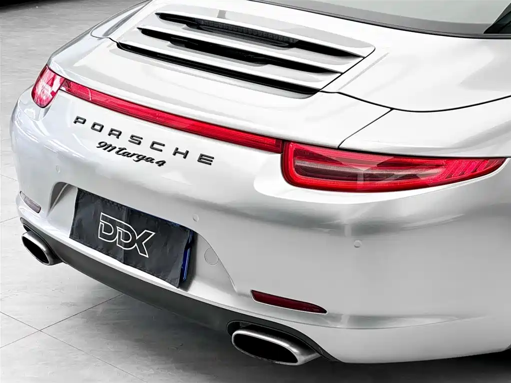 Porsche 911 2014 Targa 4 3.4L фото 6