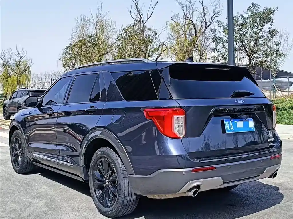 FORD EXPLORER