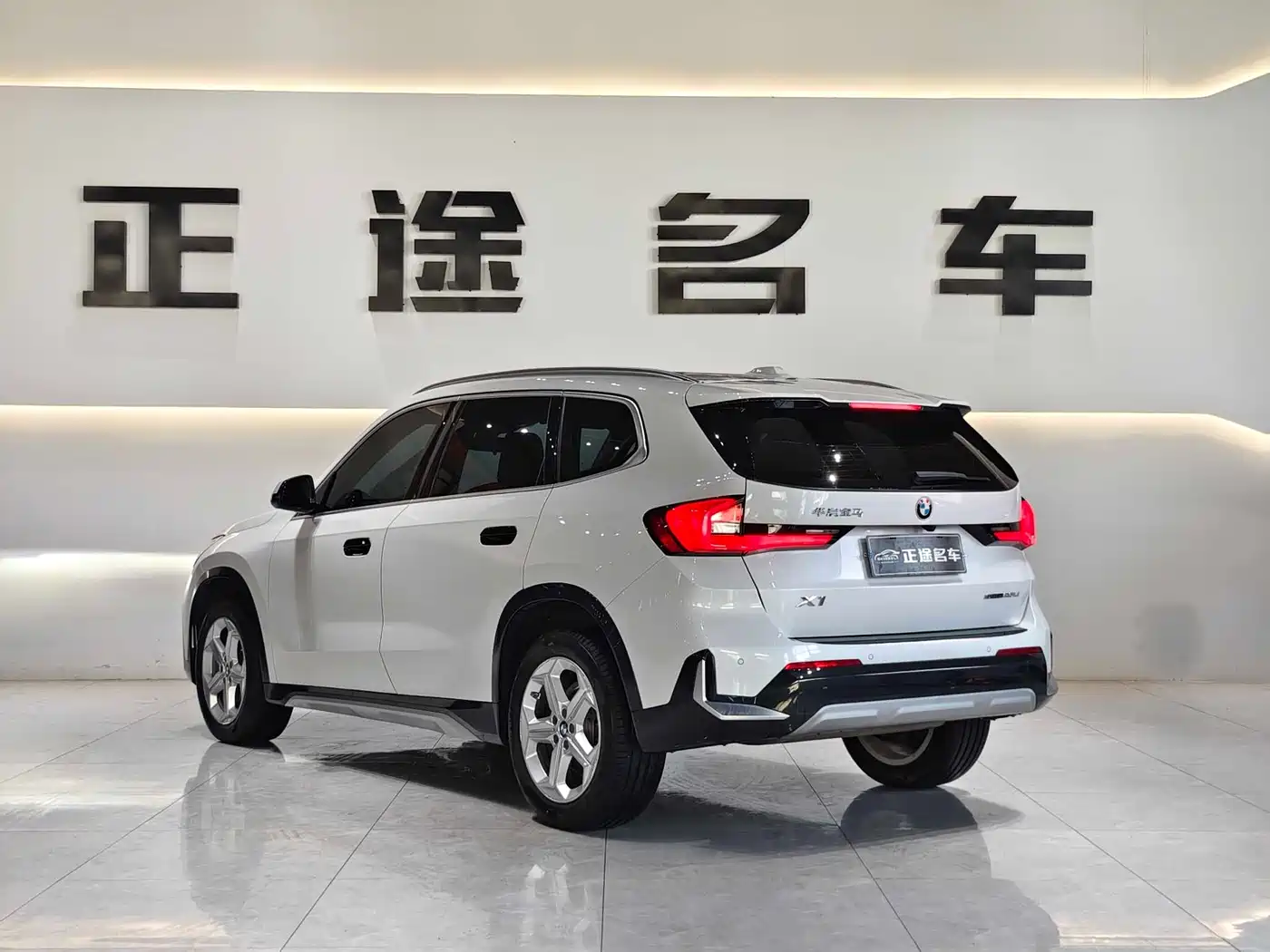 Фото 5 - BMW X1