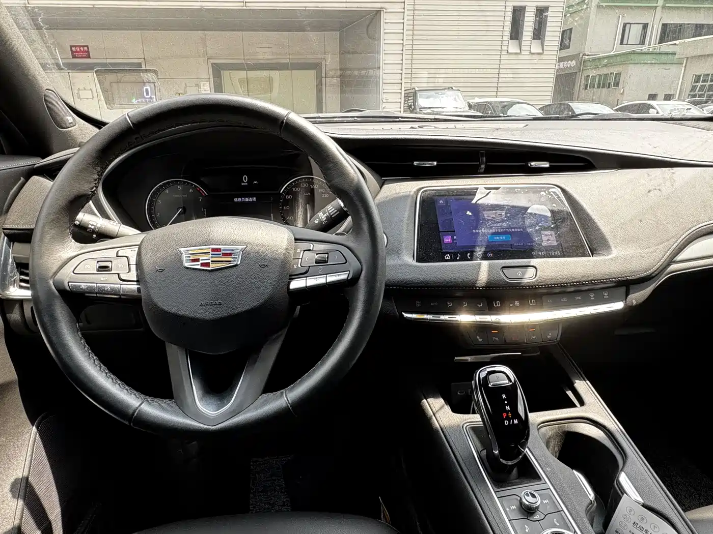 Cadillac XT4 2022 28T FWD Luxury фото 10