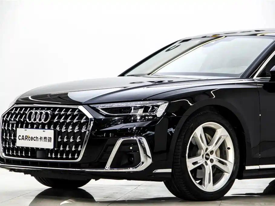 Audi A8 2023 A8L 50 TFSI quattro Exclusive фото 32
