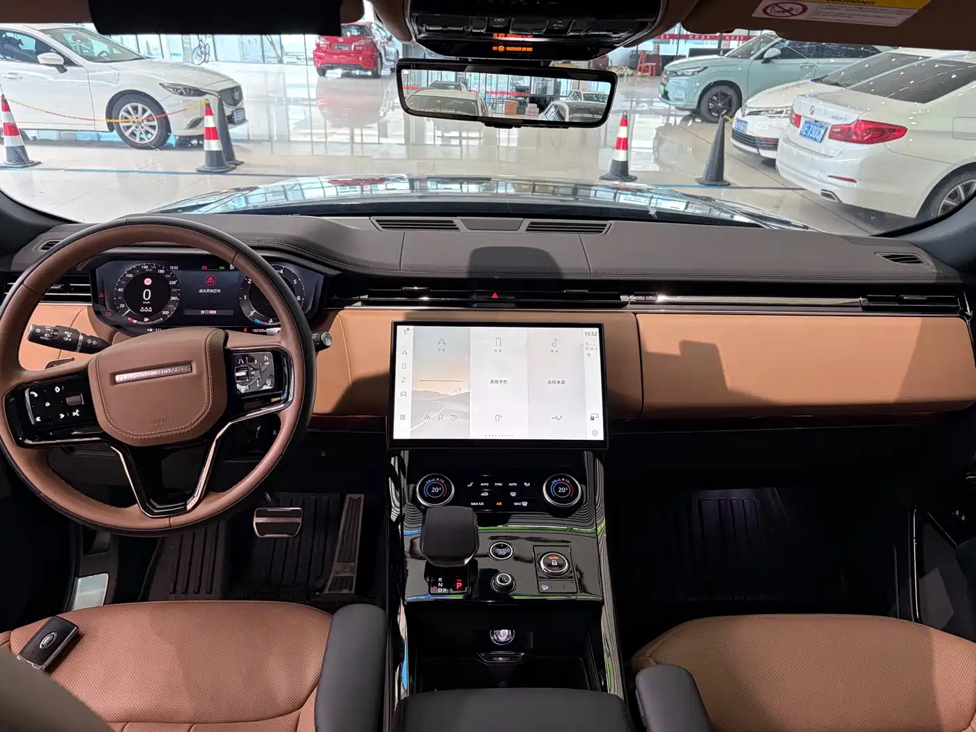 Land Rover Range Rover Sport 2023 400PS Dynamic SE фото 4